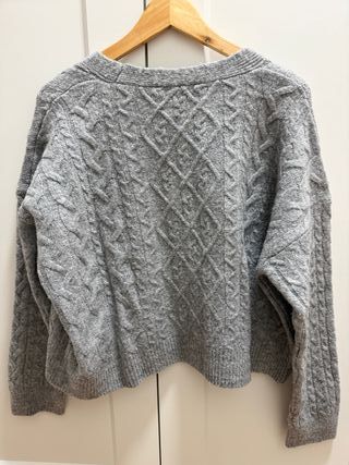 Chaqueta Zara punto trenzado gris