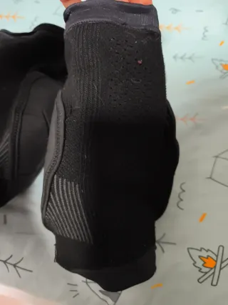 Rodilleras Kipsta Negras