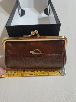 Portamonete Carpisa marrone con tartaruga