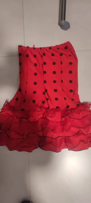 Falda flamenca roja lunares negros