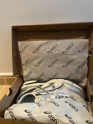 Scarpe Sportive Asics 1090 Argento/Bianco