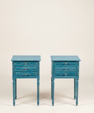 Pareja de mesitas de noche vintage