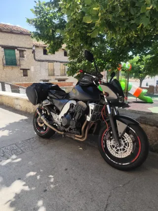 Kawasaki Z750 A2
