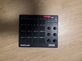Akai MPD218 Controlador MIDI
