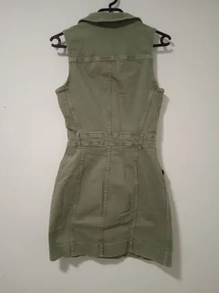 Vestido verde Bershka Talla S