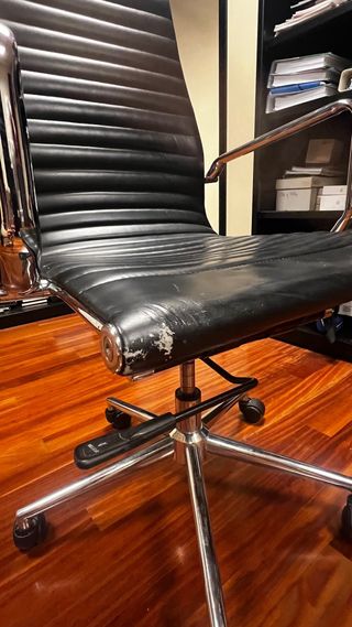 Silla oficina diseño premium negra