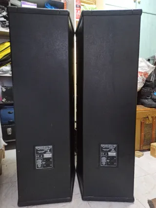 Altavoces Behringer B2520 Pro 2200w