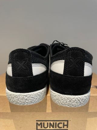 Zapatillas Munich Venecia 04 Negras Nuevas