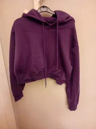 Sudadera Morada Chica