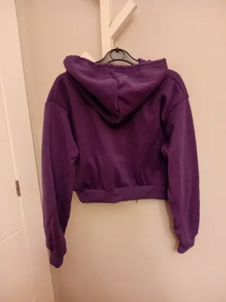Sudadera Morada Chica