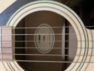 Guitarra Acústica Yamaha F310