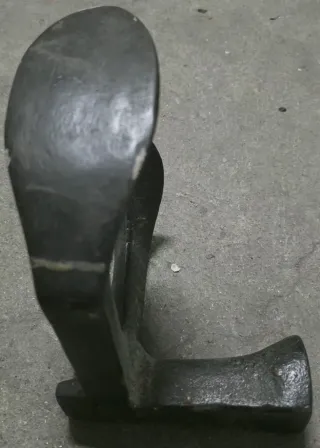 Forma per scarpe in metallo