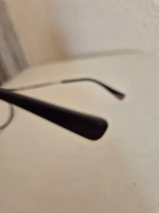 Montura de gafas Nina Ricci negra