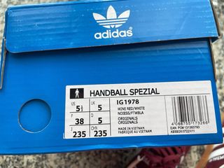 Adidas Spezial Talla 38  color burdeos granate