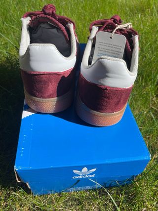 Adidas Spezial Talla 38  color burdeos granate