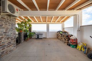 Chalet en venta en Zubia (La)