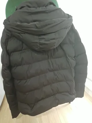 Cazadora Zara Negra Talla XL con Bolsillos