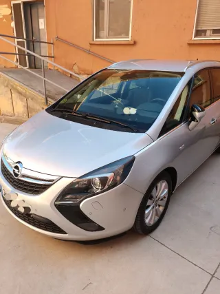 opel Zafira Tourer 2012
