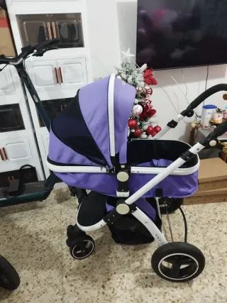 Carrito de bebé morado