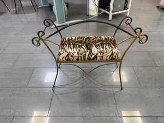 SILLON DE FORJA CON ESTAMPADO DE LEOPARDO
