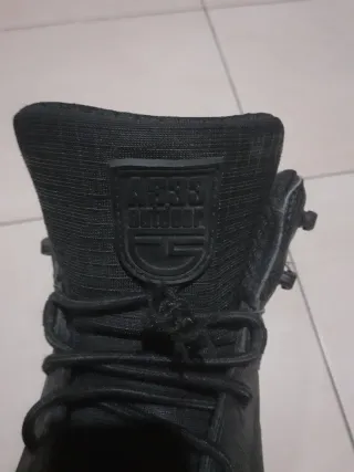 Botas negras para hombre