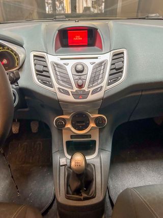 Ford Fiesta 1.2 benzina/GPL 2009