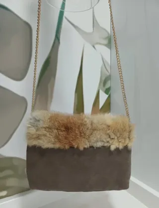 Bolso pelo beige y marrón
