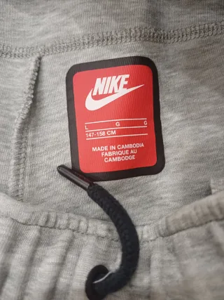 Pantalón Nike Tech Junior Gris