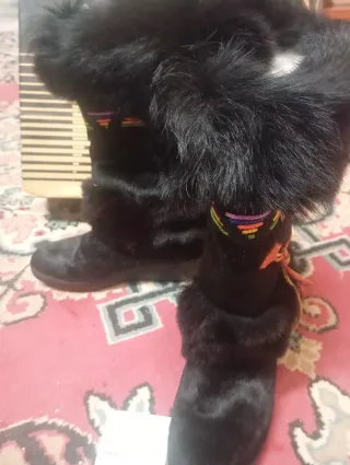 Stivali donna neri con pelliccia