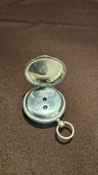 Reloj de bolsillo de plata