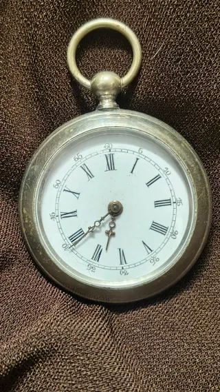 Reloj de bolsillo de plata