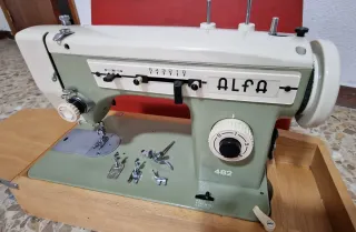 Máquina de coser Alfa 482 con maletín