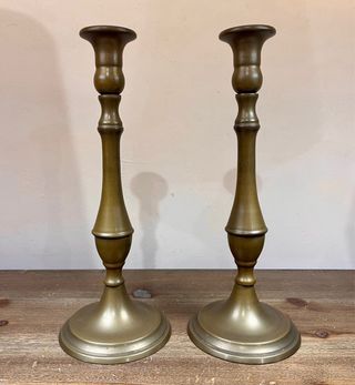 Crucifijo y candeleros de altar doméstico francés