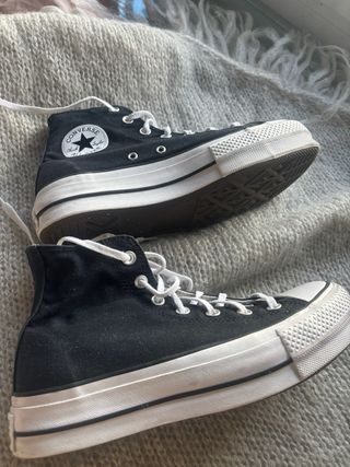 Converse Blancas y Negras T 39.5
