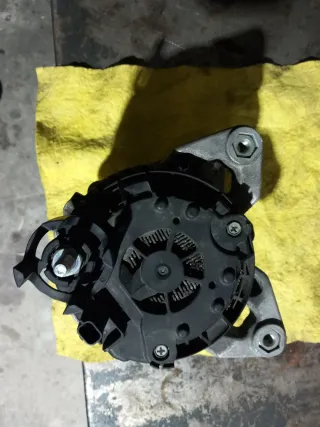 Alternador Renault Kadjar H5H Gasolina
