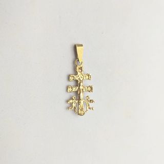 Cruz Caravaca de oro de 18k, 1.42 g.