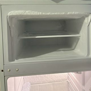 Frigorífico com Congelador Potente