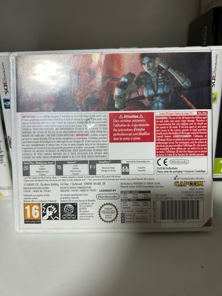 Caja Resident Evil Revelations 3DS