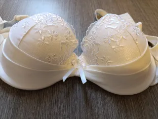 Reggiseno H&M 65B pizzo floreale bianco
