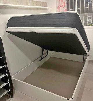 Colchónes y canapés nuevos