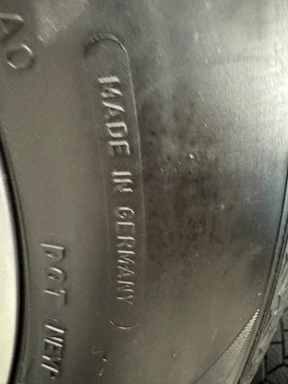 4 llantas Volkswagen de 18” con neumático GOODYEAR