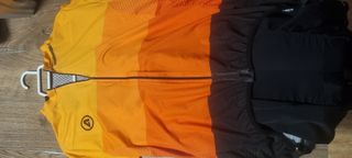 Equipación Ciclismo Gobik, Atika, Pearl Izumi