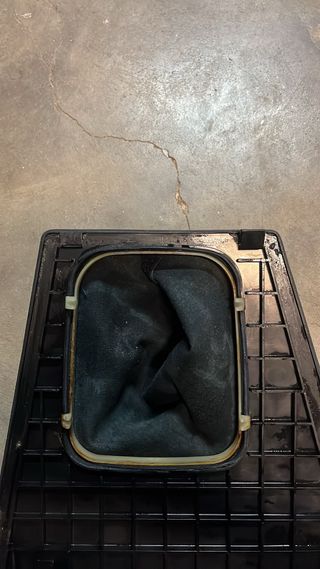 Tapicería Freno de Mano BMW E34 Cuero Negro