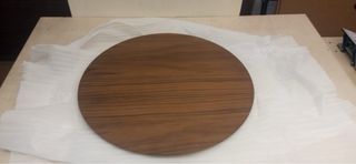 Mesa Auxiliar Stua Marea 60cm Nogal y Base Negra