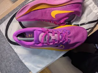 Nike Zoomfly Talla 42.5 - Muy Poco Uso