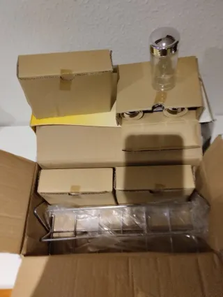 AMC, juegos especieros (12) y colgador pared