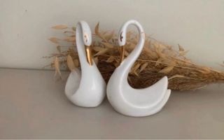 Pareja Cisnes Porcelana Dorada