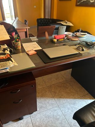 Mesa de despacho cristal y madera