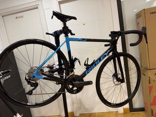 Bicicleta Carbono Ridley Helium Disc T-M (2024)