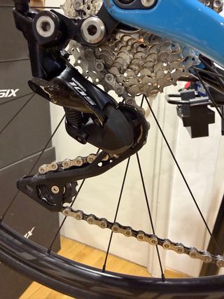 Bicicleta Carbono Ridley Helium Disc T-M (2024)